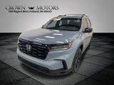 Used 2025 Honda Pilot Black Edition image 3