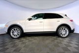 Certified 2022 Porsche Cayenne w/ Premium Package image 2