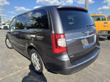 Used 2016 Chrysler Town & Country Touring image 5