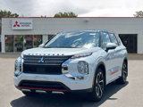 Used 2024 Mitsubishi Outlander 4WD Plug-In Hybrid image 2