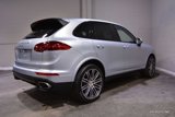 Used 2017 Porsche Cayenne Platinum Edition image 4