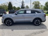 Used 2024 Kia Sorento S image 3