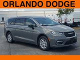 New 2025 Chrysler Pacifica Select image 2