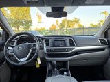 Used 2018 Toyota Highlander LE image 5