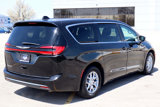 Used 2023 Chrysler Pacifica Touring-L image 6