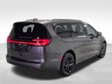 Certified 2021 Chrysler Pacifica Touring w/ Cold Weather Group image 4