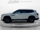 New 2025 Volkswagen Atlas Peak Edition SE image 4