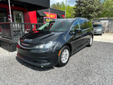 Used 2020 Chrysler Voyager Lxi image 2