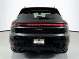 Used 2025 Porsche Cayenne image 5