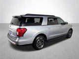 Used 2024 Ford Expedition Max XLT image 6