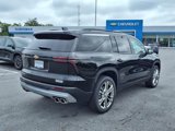 New 2025 Chevrolet Traverse LT image 2