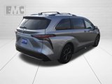 Used 2025 Toyota Sienna Platinum image 4