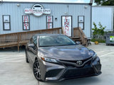 Used 2023 Toyota Camry SE image 3