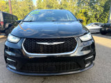 Used 2022 Chrysler Pacifica Touring-L image 2