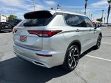 New 2025 Mitsubishi Outlander SEL image 3