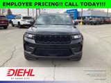 New 2025 Jeep Grand Cherokee Altitude image 2