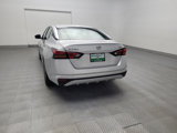 Used 2023 Nissan Altima 2.5 SV image 6