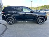 New 2025 Jeep Grand Cherokee Altitude image 4