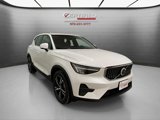 Used 2025 Volvo XC40 B5 Core image 3