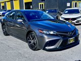 Used 2023 Toyota Camry SE image 3