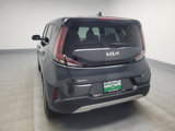 Used 2023 Kia Soul LX w/ LX Technology Package image 6