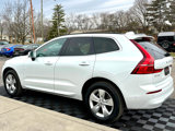 Used 2022 Volvo XC60 B5 Momentum image 3