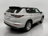 New 2025 Mitsubishi Outlander ES image 3