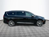 New 2026 Chrysler Pacifica Pinnacle image 3