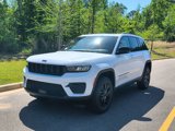 New 2025 Jeep Grand Cherokee Altitude image 2