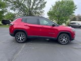 Used 2024 Jeep Compass Limited image 2