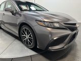 Used 2023 Toyota Camry SE image 3