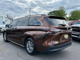 Used 2023 Toyota Sienna XLE image 5