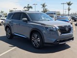 New 2025 Nissan Pathfinder Platinum image 3