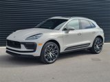 Certified 2025 Porsche Macan image 1