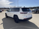 Used 2023 Jeep Grand Cherokee L Laredo image 3