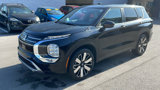 New 2025 Mitsubishi Outlander SE image 3