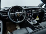 New 2026 Porsche Macan image 4