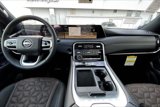 New 2025 Nissan Armada Platinum image 5