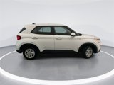 Used 2021 Hyundai Venue SE image 5