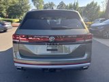 New 2025 Volkswagen Atlas Peak Edition SE image 4