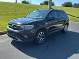 Used 2024 Volkswagen Taos SE image 2