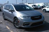Used 2021 Chrysler Pacifica Touring-L w/ S Appearance Package image 2