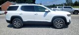 Used 2023 GMC Acadia SLT image 3