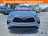 Used 2022 Toyota Highlander Bronze Edition image 2