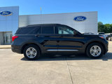 Used 2022 Ford Explorer XLT w/ Equipment Group 202A image 4