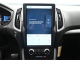 Used 2024 Ford Edge SE image 3