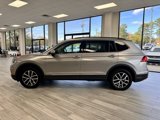 Used 2021 Volkswagen Tiguan SE image 4