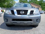Used 2019 Nissan Frontier SV image 3