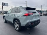 Used 2021 Toyota RAV4 XLE Premium image 5