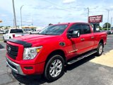 Used 2021 Nissan Titan SV w/ SV Convenience Package image 4